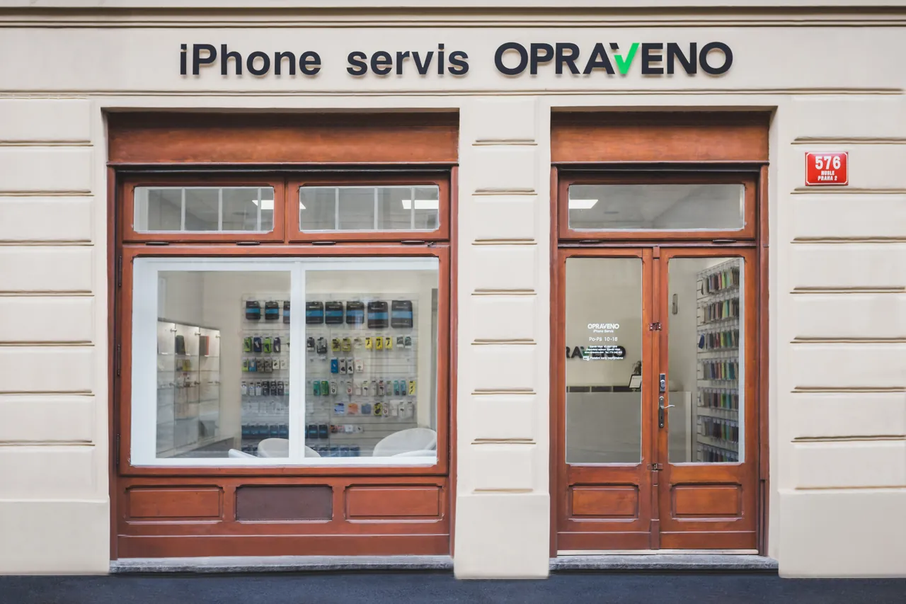 Provozovna OPRAVENO, Jaromírova 576/34, Praha 2