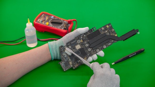 Čištění po kontaktu s vodou